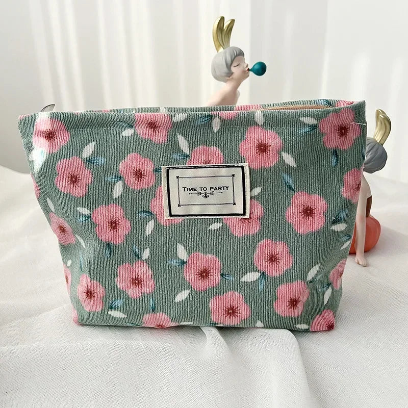 Retro Women Cosmetic Bag Canvas Floral