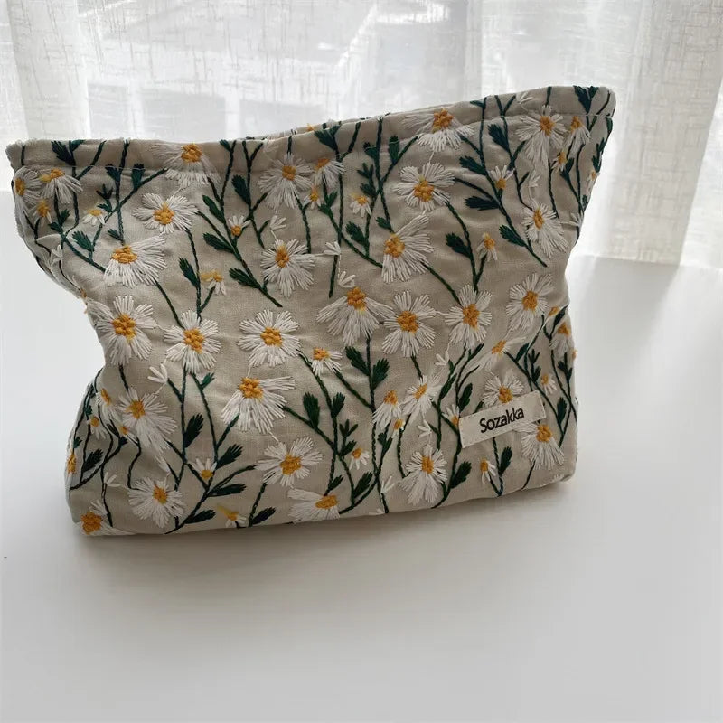 Retro Women Cosmetic Bag Canvas Floral